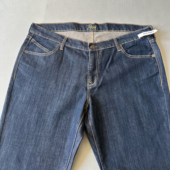 NEW PRICE!  NWT Old Navy Diva Jeans - Picture 2 of 8